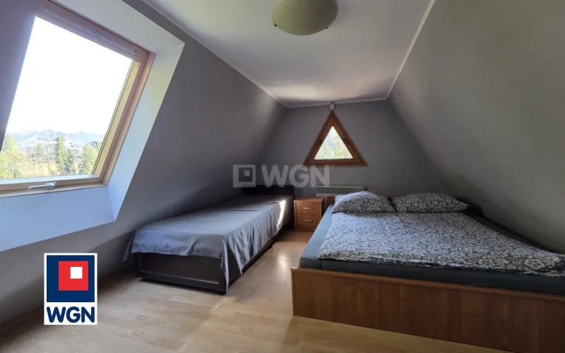 Pensjonat na  sprzedaż Wisła - Dom na wzgórzu w sąsiedztwie lasu.